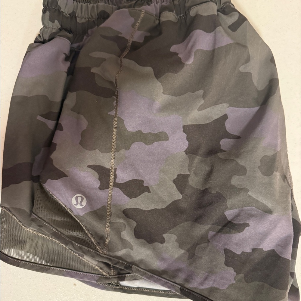 Lululemon Camo Shorts Hotty Hot Low Rise  Limited edition